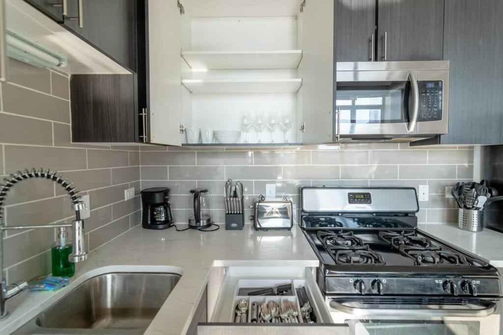 Mccormick Place Beautiful 2Br Apartment With Optional Parking Sleeps Up To 8 Near Soldier Field, Grant Park And Lakefront Trail Chicago Exterior foto