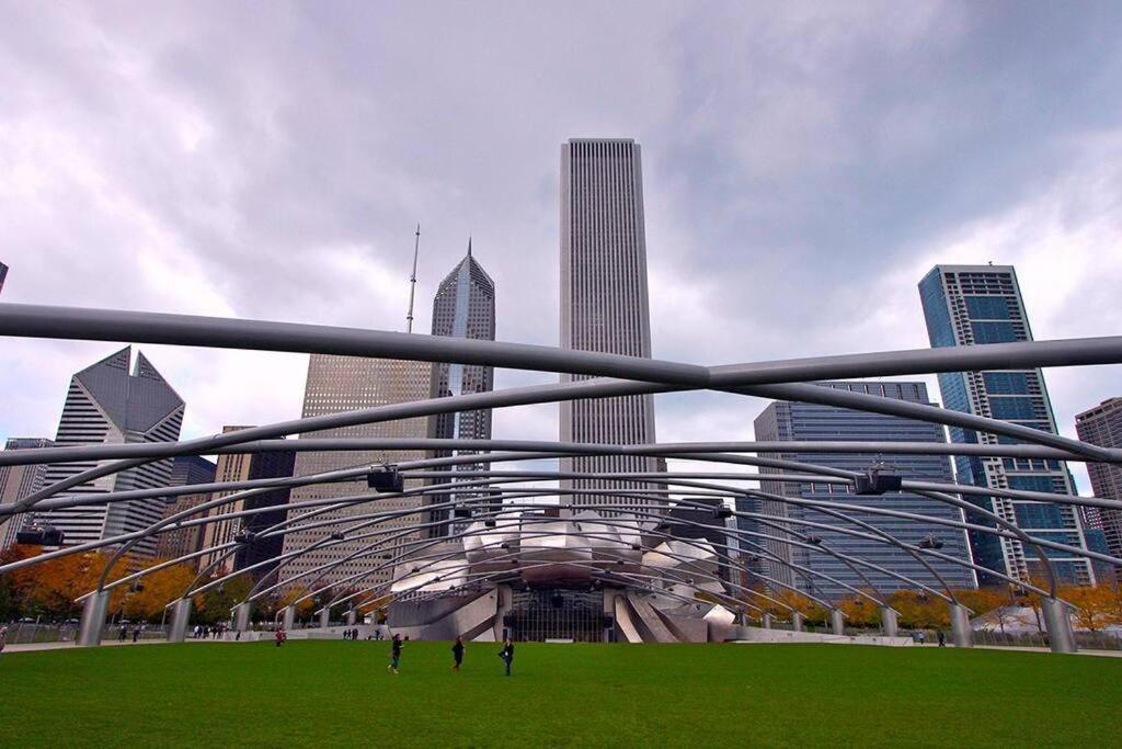 Mccormick Place Beautiful 2Br Apartment With Optional Parking Sleeps Up To 8 Near Soldier Field, Grant Park And Lakefront Trail Chicago Exterior foto